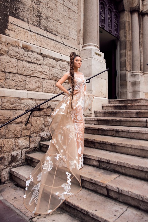 LHP Cannes 2018: Lý Nhã Kỳ hóa Báo đen quyền lực tại thảm đỏ Cannes ngày 2